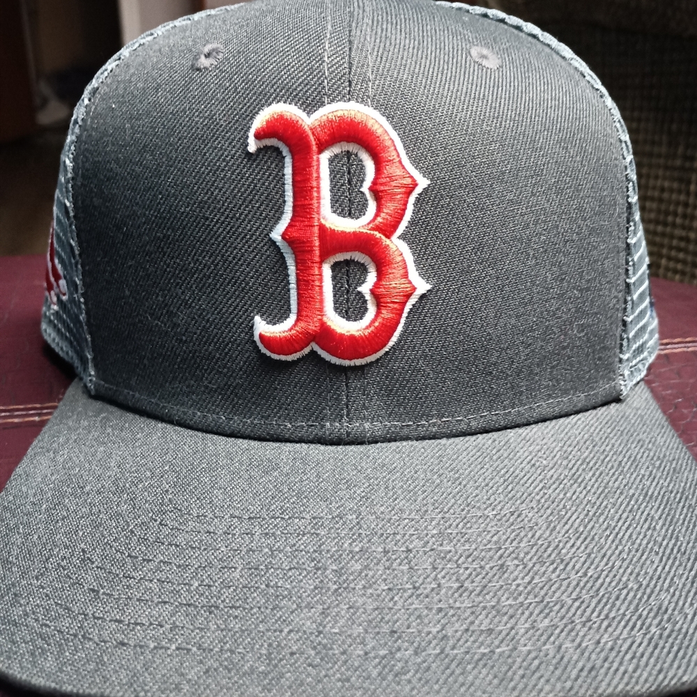 Boston Red Sox New Era adjustable hat